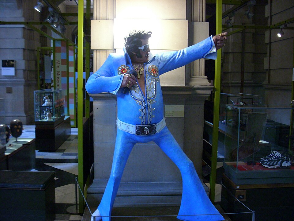 Monumento o lugar conmemorativo dedicado a Elvis Presley que simboliza la vigencia de su legado.