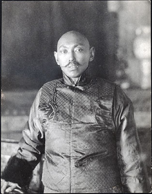 Retrato del Dalái Lama, líder espiritual del budismo tibetano.